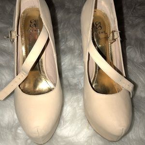 Cream 5.5in heel platform with chains